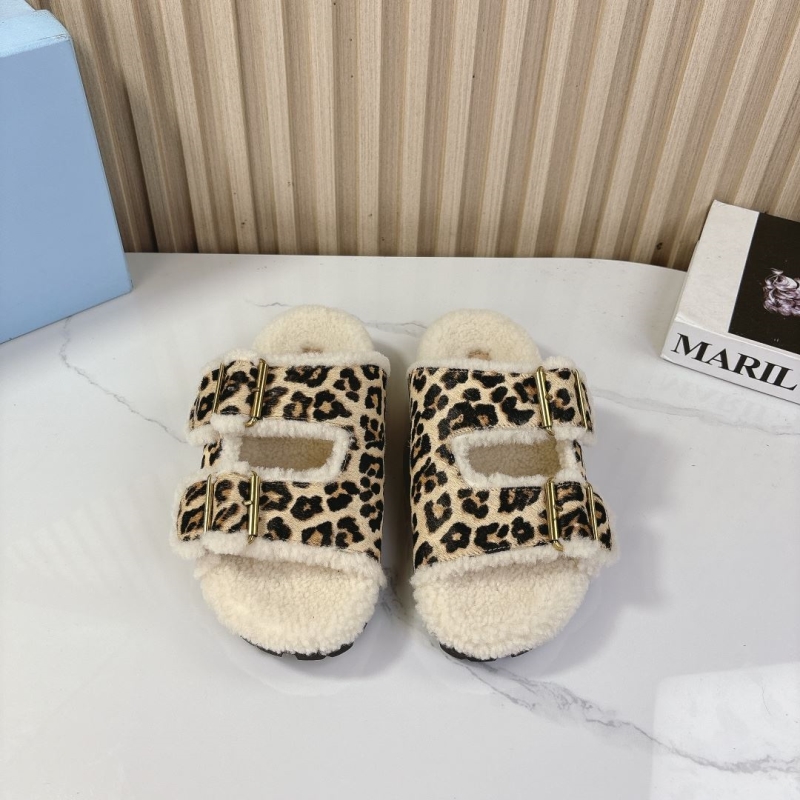 Pra*a sandals